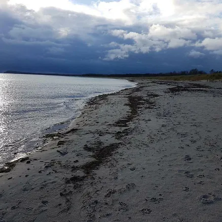Gastehaus Sonnenstrand Monchgut * Lobbe