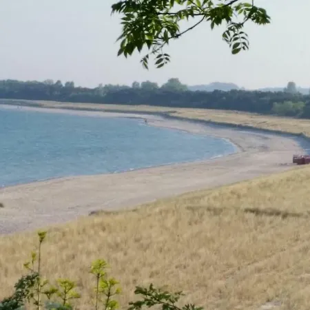 Affittacamere Gastehaus Sonnenstrand Monchgut Lobbe